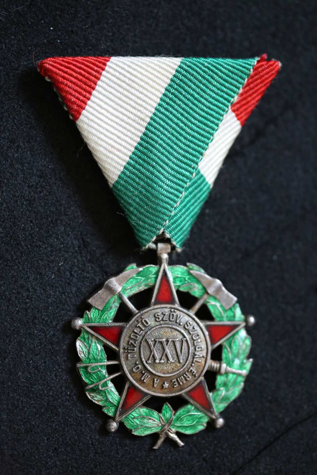 1902 Ungarn DM XXV Jahre avers